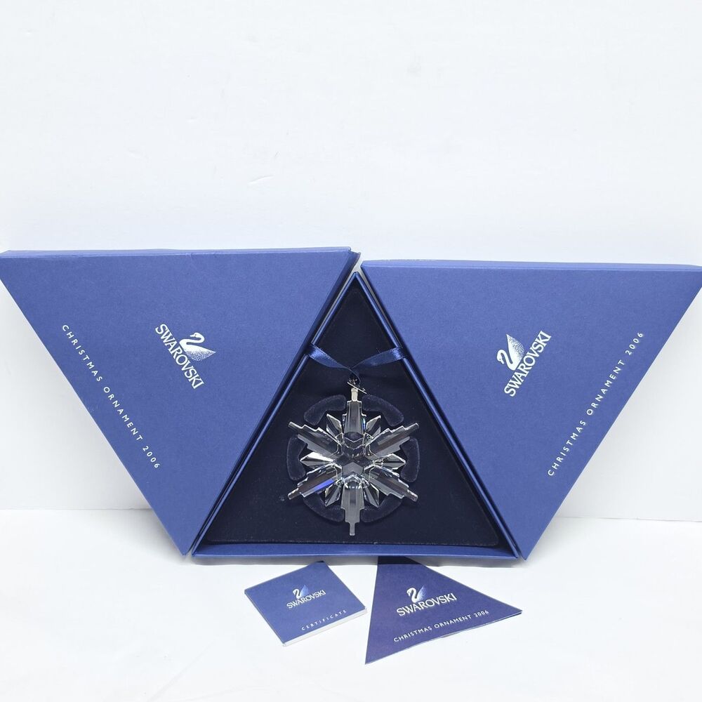 Swarovski 2006 Annual Snowflake Christmas Ornament Star in Original Box with COA